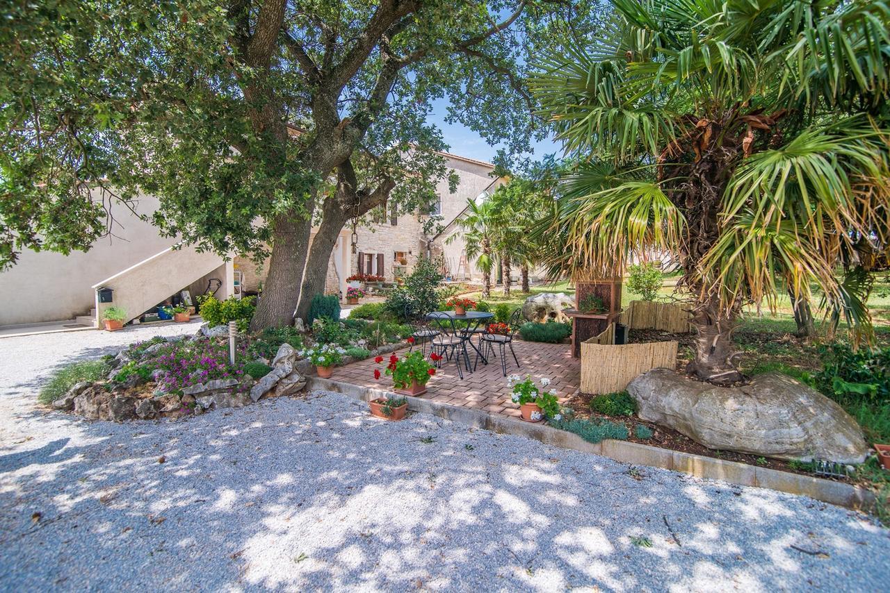 Apartment Nilda Valdi Sabadin ภายนอก รูปภาพ