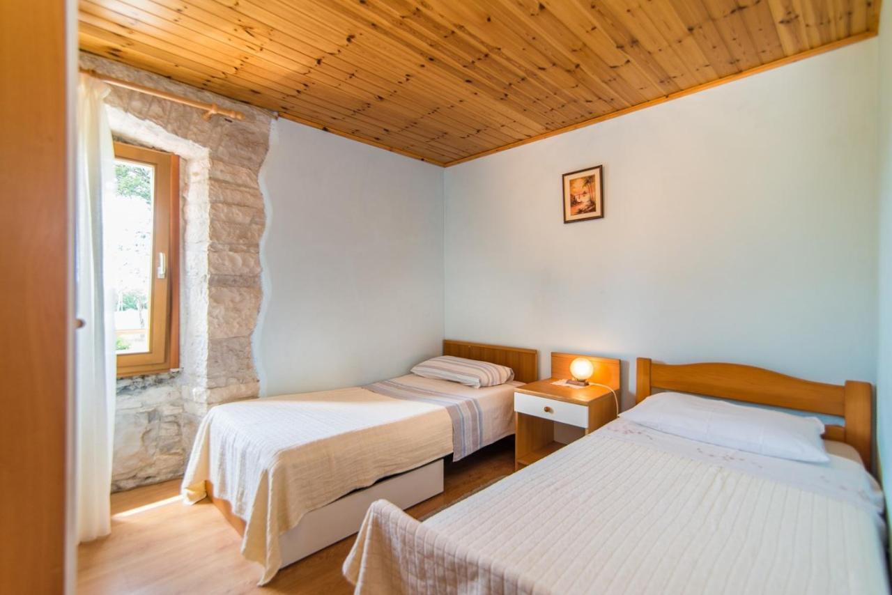 Apartment Nilda Valdi Sabadin ภายนอก รูปภาพ