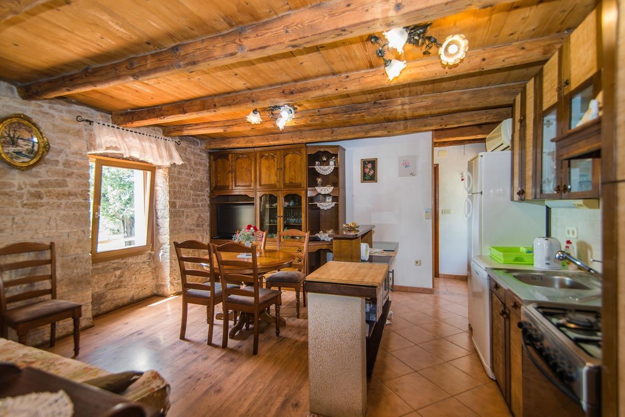 Apartment Nilda Valdi Sabadin ภายนอก รูปภาพ