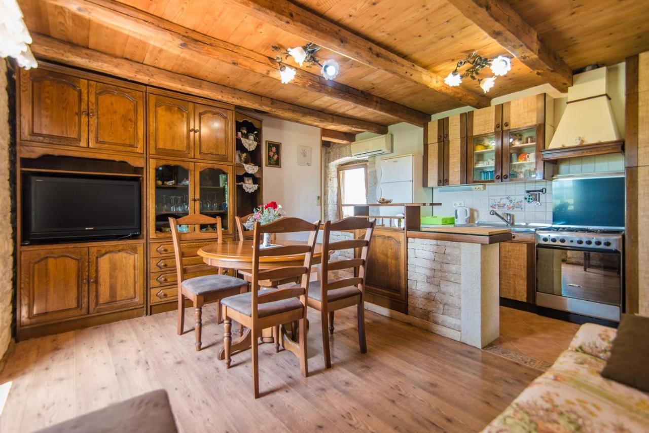 Apartment Nilda Valdi Sabadin ภายนอก รูปภาพ